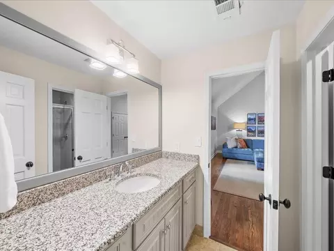 Bath - 4643 River Ct, Peachtree Corners, GA 30097 photo 6 of 8