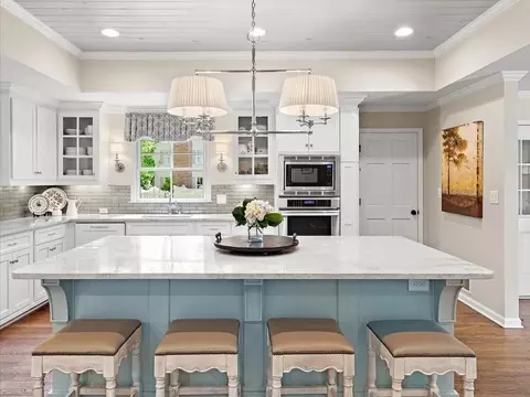 Kitchen - 4643 River Ct, Peachtree Corners, GA 30097 photo 10 of 12