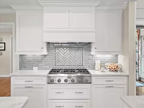 Kitchen - 4643 River Ct, Peachtree Corners, GA 30097 photo 4 of 12