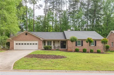 4255 Amberglade Ct, Peachtree Corners, GA 30092