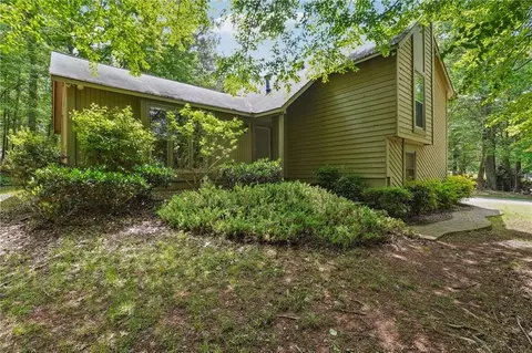 3335 New Heritage Dr, Alpharetta, GA 30022