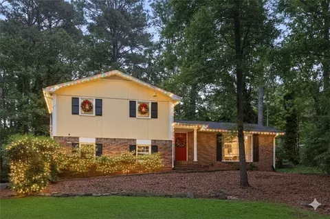 358 W Wind Dr SW, Lilburn, GA 30047