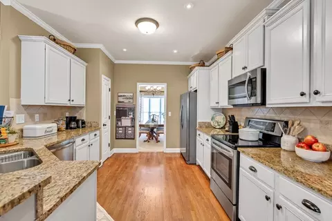 Kitchen - 3125 Flatbottom Dr, Dacula, GA 30019 photo 2 of 8
