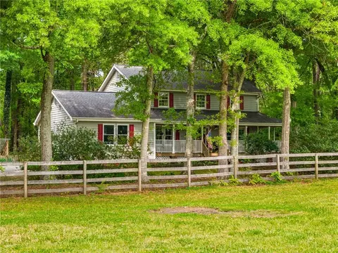 173 Price Rd, Brooks, GA 30205