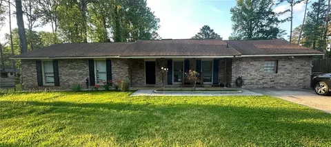 661 Oak Dr, Riverdale, GA 30274