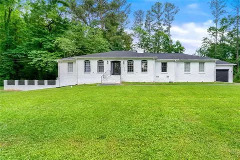 4265 Hidden Valley Dr, College Park, GA 30349