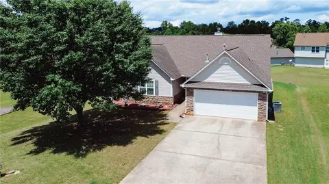 1332 Kent Mnr, Stockbridge, GA 30281