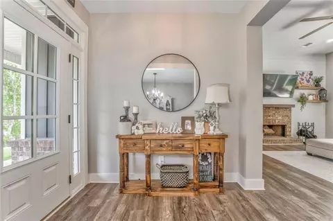 Entry Way - 555 E Valley Rd NE, Rydal, GA 30171 photo 5 of 6