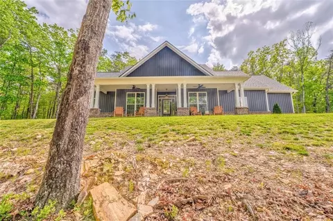 Exterior - 555 E Valley Rd NE, Rydal, GA 30171 photo 8 of 14