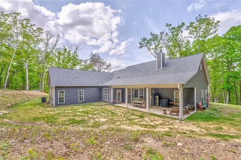 Exterior - 555 E Valley Rd NE, Rydal, GA 30171 photo 12 of 14