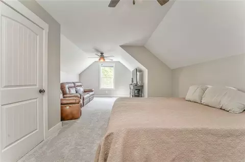 Bedroom - 555 E Valley Rd NE, Rydal, GA 30171 photo 5 of 11