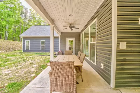 Exterior - 555 E Valley Rd NE, Rydal, GA 30171 photo 13 of 14