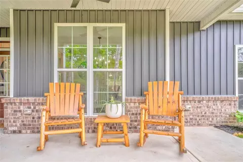 Exterior - 555 E Valley Rd NE, Rydal, GA 30171 photo 4 of 14