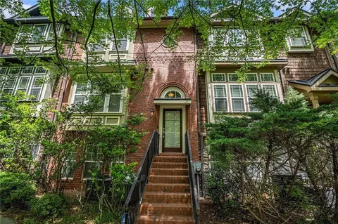 75 High Top Ln, Sandy Springs, GA 30328