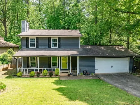 555 Creekwood Xing, Roswell, GA 30076