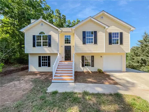 2997 Burton Cir, Gainesville, GA 30507