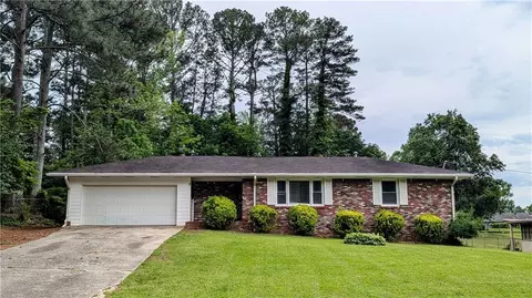 1091 Luther Dr SW, Mableton, GA 30126