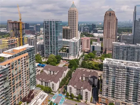1075 Peachtree Walk NE #A204, Atlanta, GA 30309