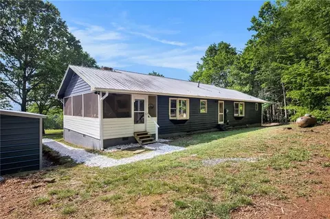 211 Phillips St, Clarkesville, GA 30523 photo 13