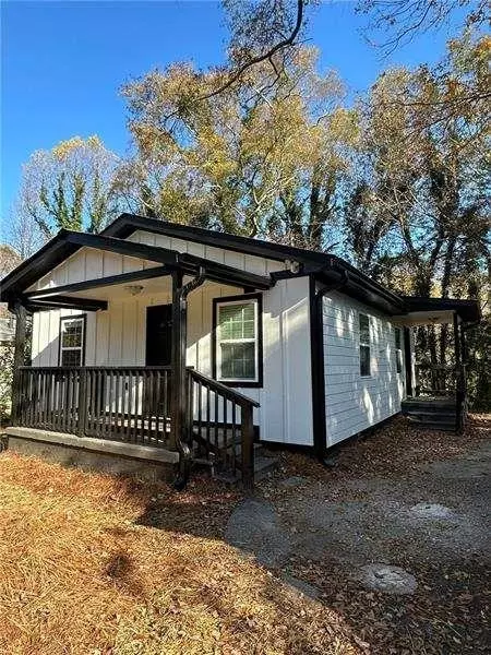 Exterior - 52 Scott St, Toccoa, GA 30577 photo 1 of 3