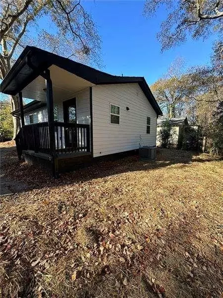 Exterior - 52 Scott St, Toccoa, GA 30577 photo 3 of 3
