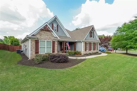 17 Lexington Ct, Dallas, GA 30157