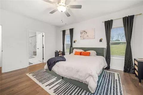 Bedroom - 375 Spring Field Dr, Clarkesville, GA 30523 photo 3 of 4