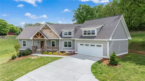 Exterior - 375 Spring Field Dr, Clarkesville, GA 30523 photo 5 of 5