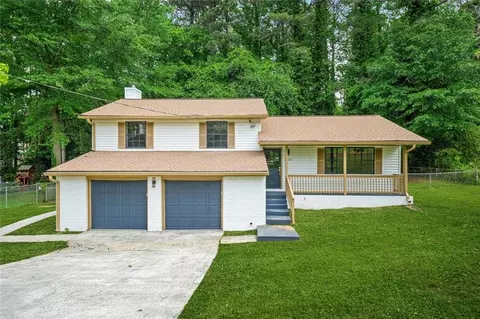7582 Carlisle Dr, Jonesboro, GA 30236
