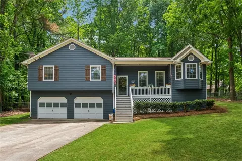 76 Hollis Cir, Dallas, GA 30157