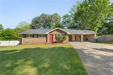 6459 Paula Ct, Rex, GA 30273