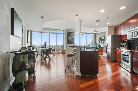 400 W Peachtree St NW #3801, Atlanta, GA 30308