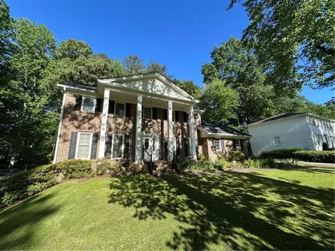 4848 Village Creek Dr, Atlanta, GA 30338