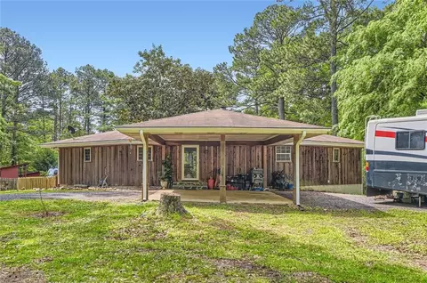 263 Lynn Dr, Fayetteville, GA 30215