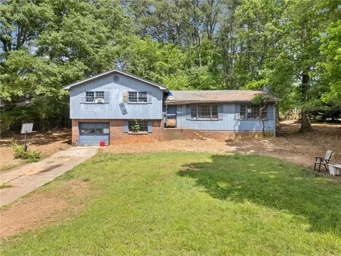 302 Cardinal Dr, Woodstock, GA 30188