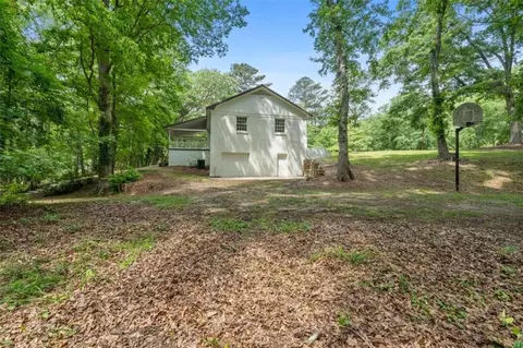 Exterior - 854 Hickory Ridge Dr, Jackson, GA 30233 photo 5 of 11