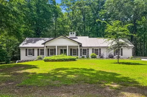 Exterior - 854 Hickory Ridge Dr, Jackson, GA 30233 photo 4 of 11