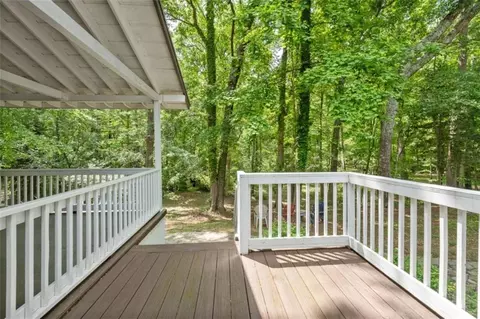 Exterior - 854 Hickory Ridge Dr, Jackson, GA 30233 photo 7 of 11