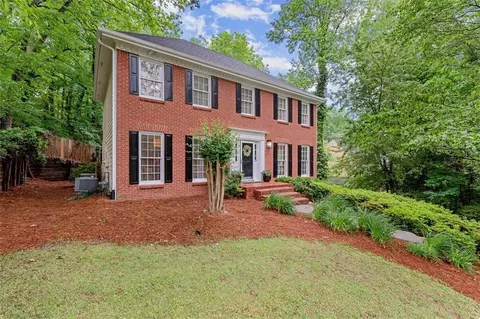 1582 E Bank Dr, Marietta, GA 30068