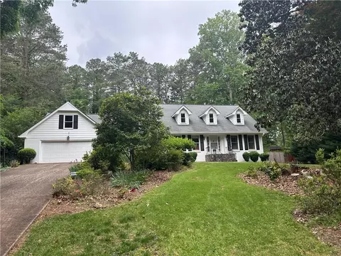 3 Perthshire Dr, Peachtree City, GA 30269