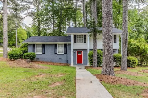 2586 Williamsburg Dr, Decatur, GA 30034