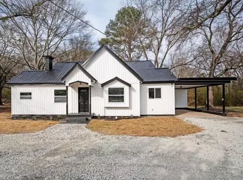 65 Sage St, Temple, GA 30179