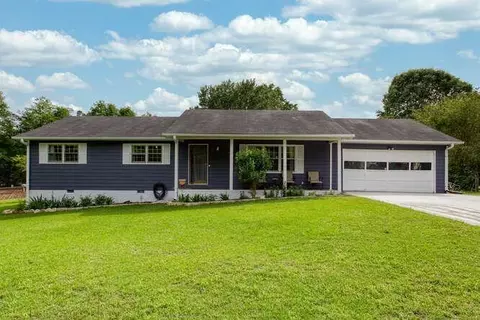 4812 Pamela Ct NW, Acworth, GA 30101