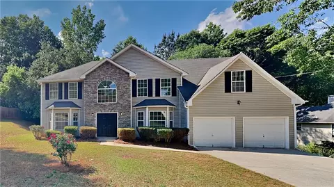 5368 Knights Lndg, Ellenwood, GA 30294
