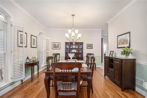 Dining - 1495 Old Hunters Lake Dr, Marietta, GA 30062 photo 1 of 2