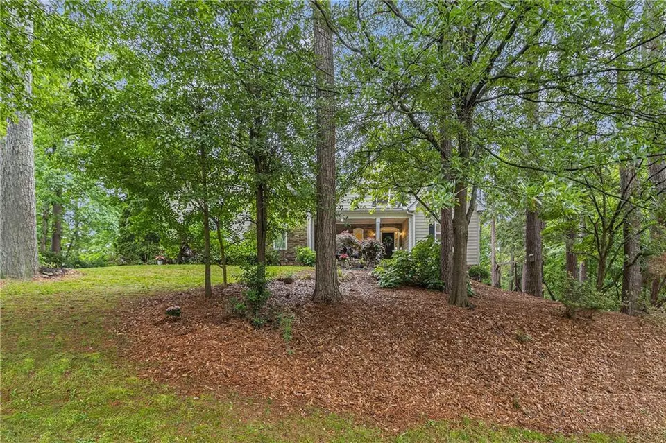 Exterior - 1495 Old Hunters Lake Dr, Marietta, GA 30062 photo 17 of 21