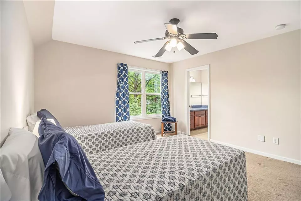 Bedroom - 1495 Old Hunters Lake Dr, Marietta, GA 30062 photo 8 of 12
