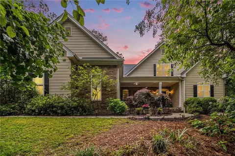 Exterior - 1495 Old Hunters Lake Dr, Marietta, GA 30062 photo 1 of 21