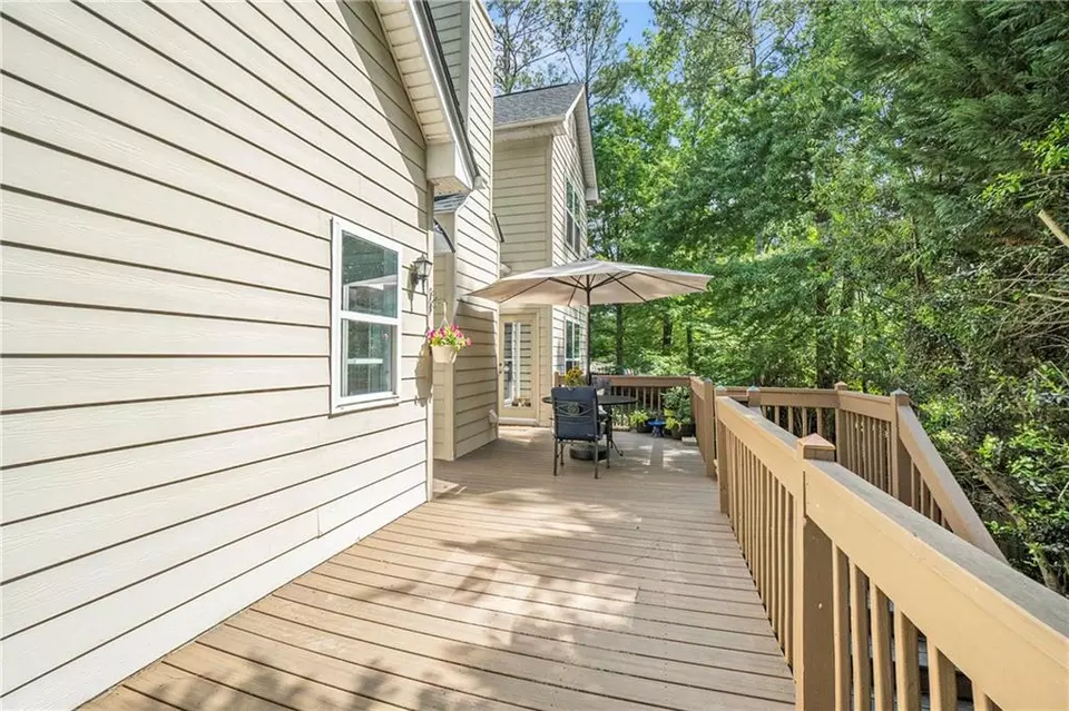 Exterior - 1495 Old Hunters Lake Dr, Marietta, GA 30062 photo 7 of 21