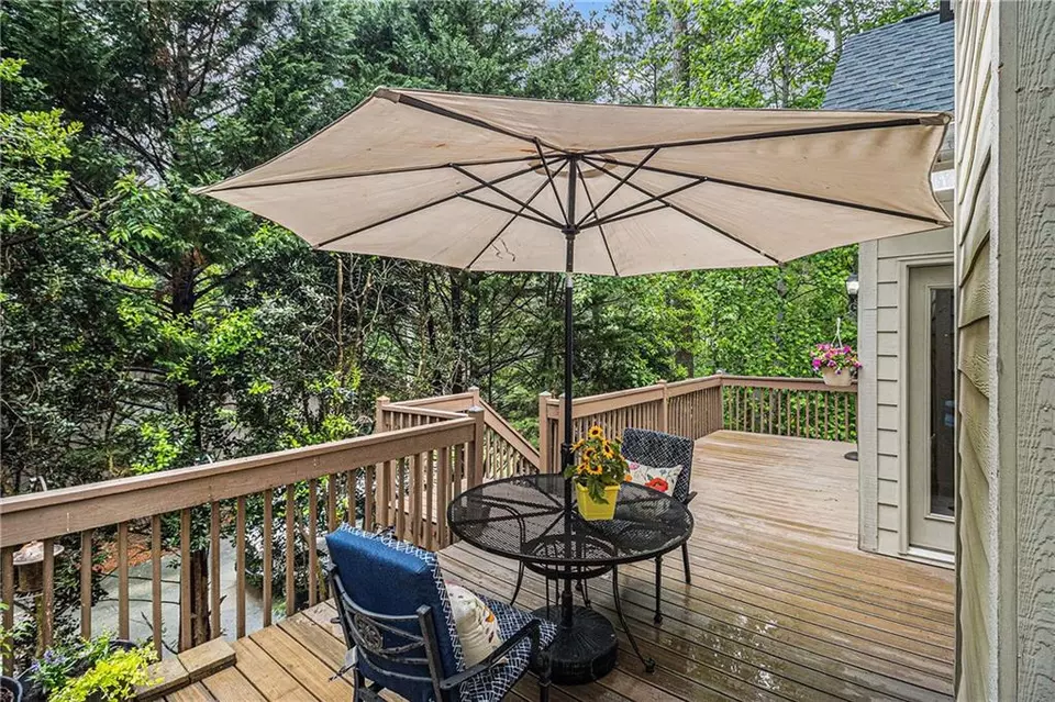 Exterior - 1495 Old Hunters Lake Dr, Marietta, GA 30062 photo 5 of 21